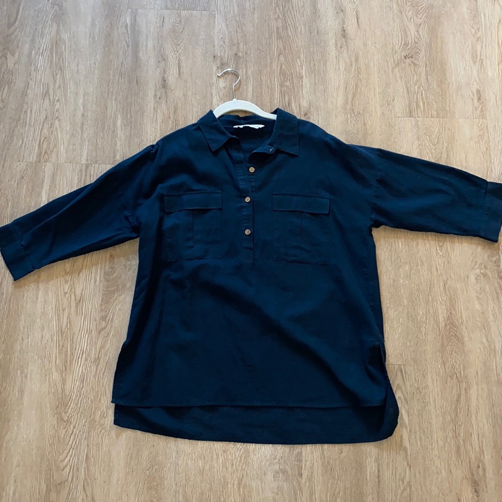 Oversized shirt with pockets